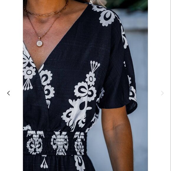 New Cupshe Smocked Wide Leg Navy & White Print Jumpsuit Suit Medium - Picture 4 of 6